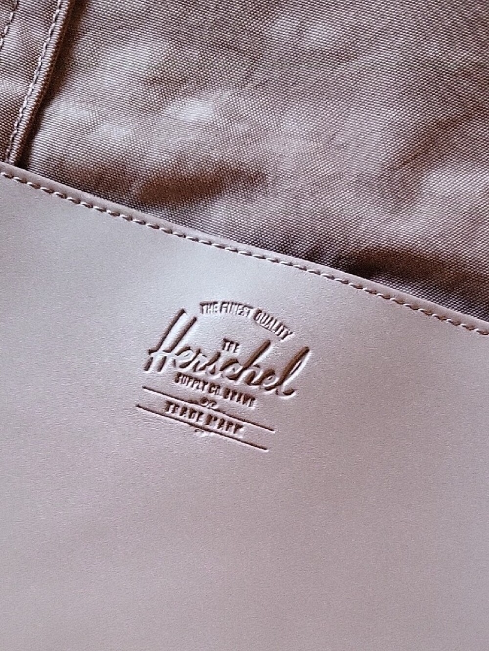 Herschel Supply Company Orion Tote - Small 8L - Picture 4 of 5